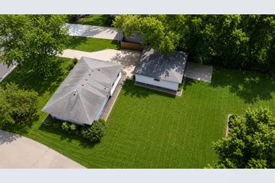 7925 Penn Avenue N, Brooklyn Park, MN 55444 - Photo 6