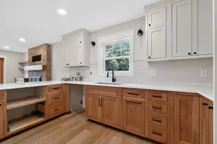 10489 Barnes Way, Inver Grove Heights, MN 55077 - Photo 8