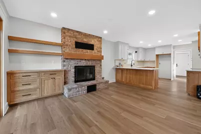 10489 Barnes Way, Inver Grove Heights, MN 55077 - Photo 6