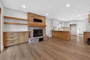 10489 Barnes Way, Inver Grove Heights, MN 55077 - Photo 6