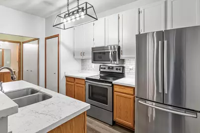 13582 Carmody Drive, Eden Prairie, MN 55344 - Photo 8