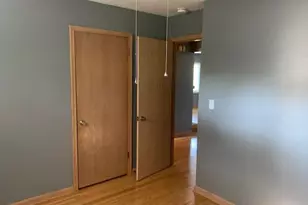 725 Robinwood Ln, Hopkins, MN 55305 - Photo 16