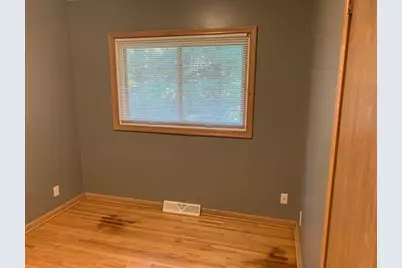 725 Robinwood Lane, Hopkins, MN 55305 - Photo 18