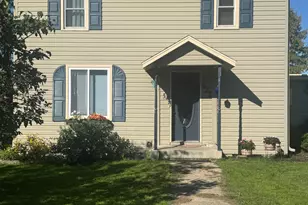 421 Geary Ave NE, Bagley, MN 56621 - Photo 2
