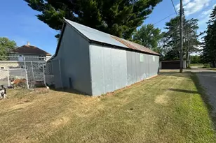 421 Geary Ave NE, Bagley, MN 56621 - Photo 44