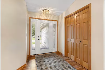 659 Crestview Lane, Owatonna, MN 55060 - Photo 4