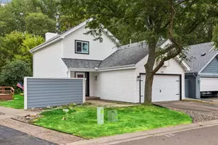 1405 Granada Tr N, Oakdale, MN 55128 - Photo 2