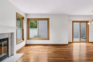 1405 Granada Tr N, Oakdale, MN 55128 - Photo 14