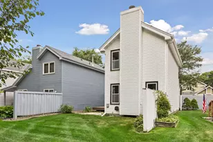 1405 Granada Tr N, Oakdale, MN 55128 - Photo 28