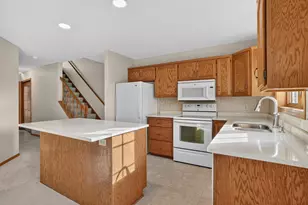 2801 Riverwood Ln NW, Rochester, MN 55901 - Photo 12