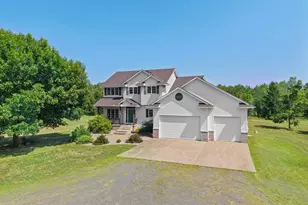40617 Lowden Ave, North Branch, MN 55056 - Photo 2