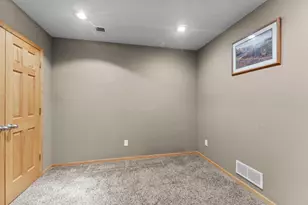 40617 Lowden Ave, North Branch, MN 55056 - Photo 92