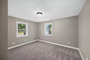 610 Jefferson Ave SW, Eyota, MN 55934 - Photo 4