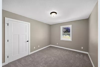 610 Jefferson Avenue SW, Eyota, MN 55934 - Photo 6