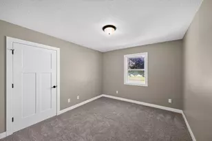 610 Jefferson Ave SW, Eyota, MN 55934 - Photo 6