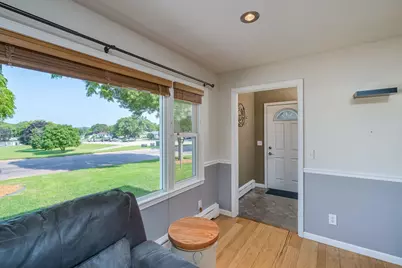 914 N 5th Street, Saint Peter, MN 56082 - Photo 4