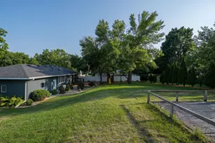 914 N 5th St, Saint Peter, MN 56082 - Photo 38