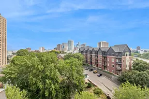 317 Groveland Ave, Minneapolis, MN 55403 - Photo 26