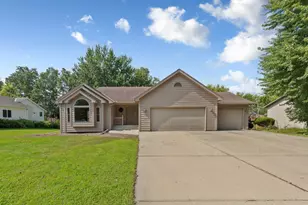 1160 Greenleaf Rd, Owatonna, MN 55060 - Photo 1