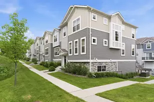 2864 Lexington Pl N, Roseville, MN 55113 - Photo 1