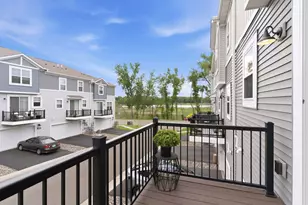 2864 Lexington Pl N, Roseville, MN 55113 - Photo 4