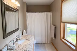 3569 Gershwin Ave N, Oakdale, MN 55128 - Photo 12