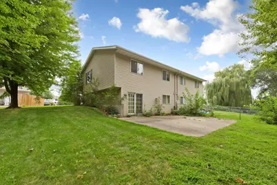 1437 McIntosh Circle, Shakopee, MN 55379 - Photo 4