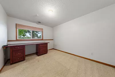1437 McIntosh Circle, Shakopee, MN 55379 - Photo 28