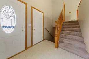 1437 McIntosh Cir, Shakopee, MN 55379 - Photo 8