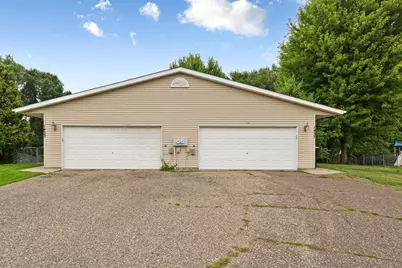 1437 McIntosh Circle, Shakopee, MN 55379 - Photo 2