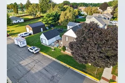540 2nd Avenue NW, Plainview, MN 55964 - Photo 2