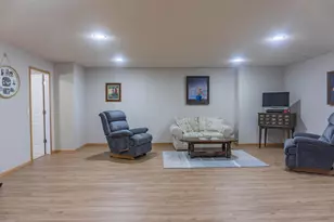8356 Crabapple Ct, Victoria, MN 55386 - Photo 38