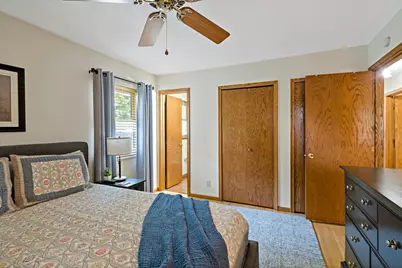 8918 Emerson Avenue S, Bloomington, MN 55420 - Photo 10