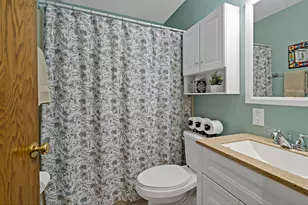 8918 Emerson Ave S, Bloomington, MN 55420 - Photo 14