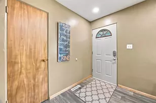 1010 22nd Ave S, Moorhead, MN 56560 - Photo 4