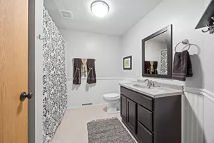 137 Elk Dr SE, Hutchinson, MN 55350 - Photo 24