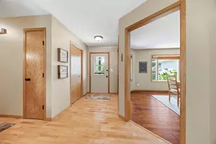 137 Elk Dr SE, Hutchinson, MN 55350 - Photo 8