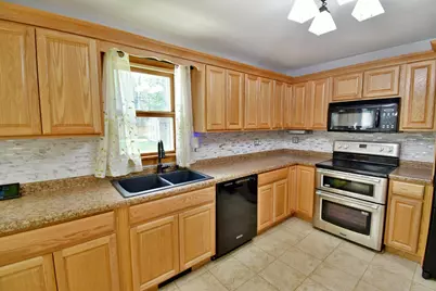 5366 Saint Stephens Street, Mounds View, MN 55112 - Photo 10