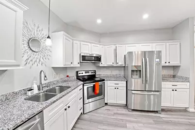 410 Hickory Lane N, Oakdale, MN 55128 - Photo 4