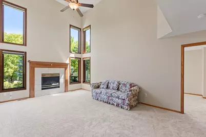 8079 Spruce Trail, Eden Prairie, MN 55347 - Photo 12