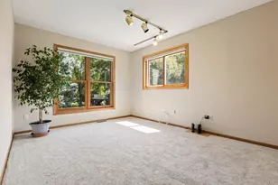8079 Spruce Trail, Eden Prairie, MN 55347 - Photo 18