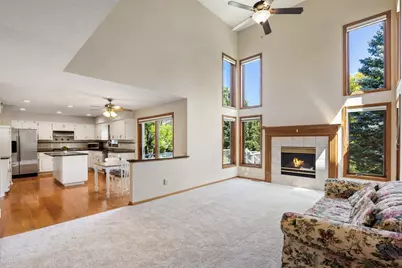 8079 Spruce Trail, Eden Prairie, MN 55347 - Photo 10