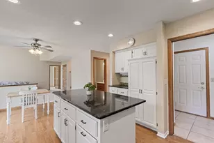 8079 Spruce Trail, Eden Prairie, MN 55347 - Photo 10