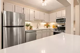 10411 Cedar Lake Rd, Minnetonka, MN 55305 - Photo 26
