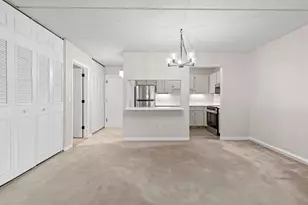 10411 Cedar Lake Rd, Minnetonka, MN 55305 - Photo 20