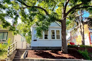 486 Lawson Ave W, Saint Paul, MN 55117 - Photo 2