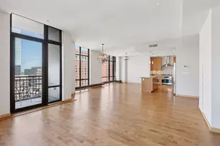 201 S 11th St, Minneapolis, MN 55403 - Photo 2