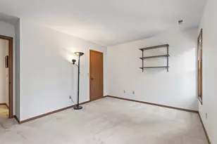 7246 Allen Ct, Eden Prairie, MN 55346 - Photo 20