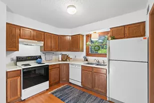 7246 Allen Ct, Eden Prairie, MN 55346 - Photo 14