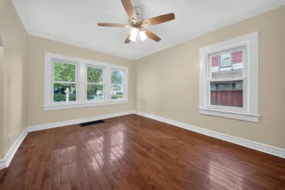 3947 Dupont Avenue N, Minneapolis, MN 55412 - Photo 16